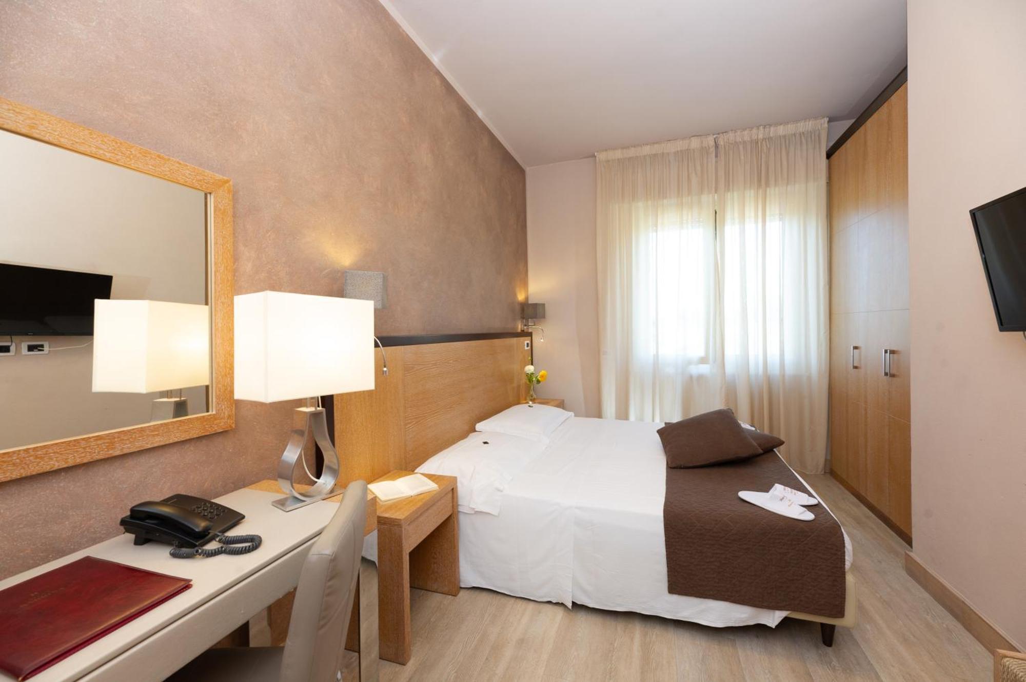 Hotel Nuova Sabrina Marina di Pietrasanta Exterior foto